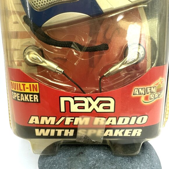 NAXA NR-712 AM/FM Radio With Speaker & Ear Buds Blue - Picture 3 of 7